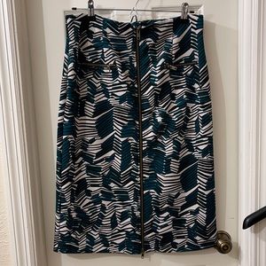 Worthington Zip front mid length skirt
